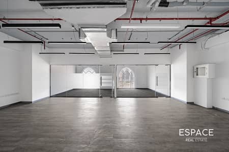 Office for Sale in Jumeirah Lake Towers (JLT), Dubai - Mid Floor | Renovation Potential | Prime Location