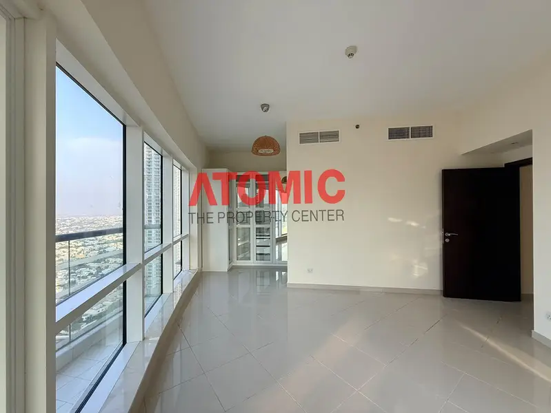 Fully Renovated 1 Bedroom + Study | Lake View | High Floor