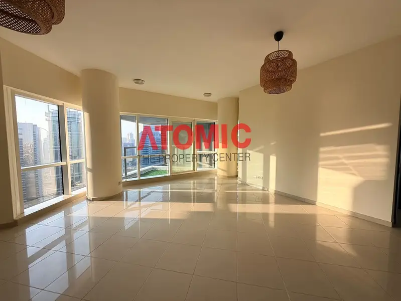 Fully Renovated 1 Bedroom + Study | Lake View | High Floor