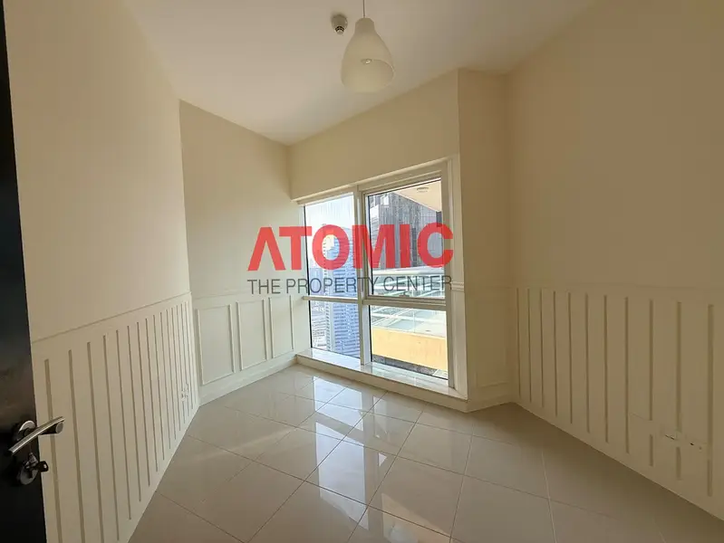 Fully Renovated 1 Bedroom + Study | Lake View | High Floor