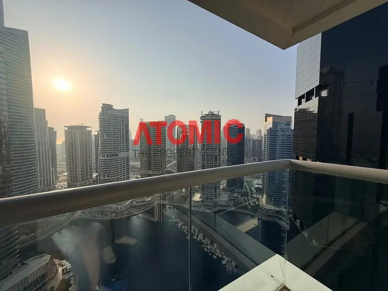 Fully Renovated 1 Bedroom + Study | Lake View | High Floor
