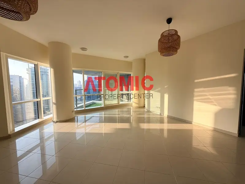Fully Renovated 1 Bedroom + Study | Lake View | High Floor