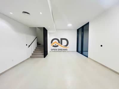 4 habitaciones Townhouse para en Alquiler en Tilal City, Sharjah - 0bb54473-0db5-4469-ba48-9da9bc078cfb. jpg 4 habitaciones Townhouse para en Alquiler en Tilal City, Sharjah - 0bb54473-0db5-4469-ba48-9da9bc078cfb. jpg