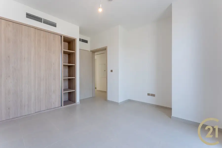 Best Price | Pool & Park View | Vacant
