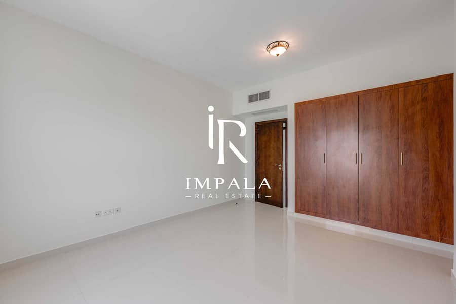 4 Bedroom 1 1. jpg