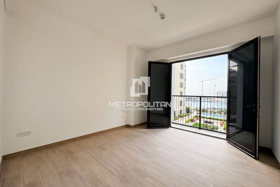 Multiple Options | Ready to Move in | Sea View Multiple Options | Ready to Move in | Sea View