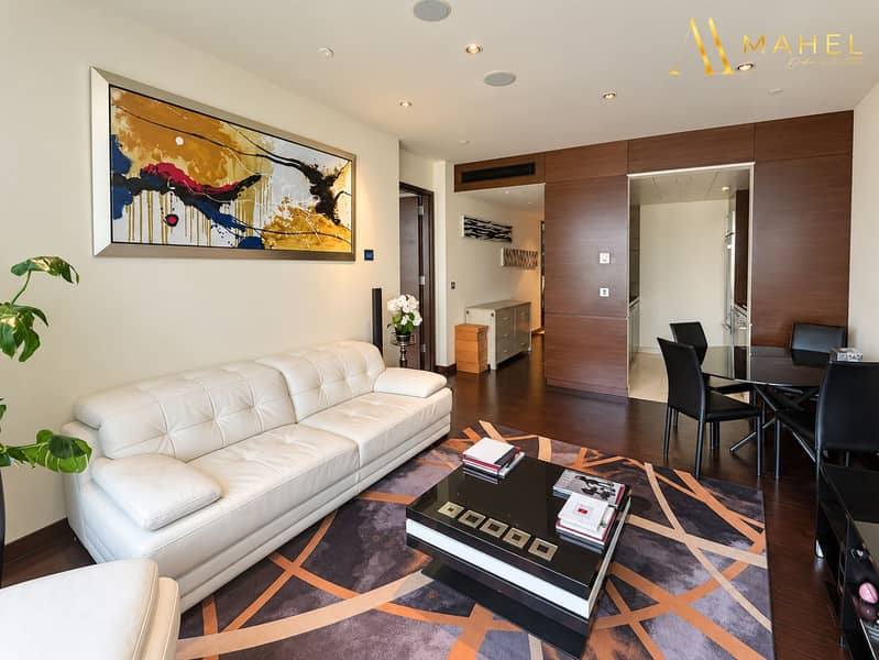 6 Bright apartment with skyline and fountain view-9. png