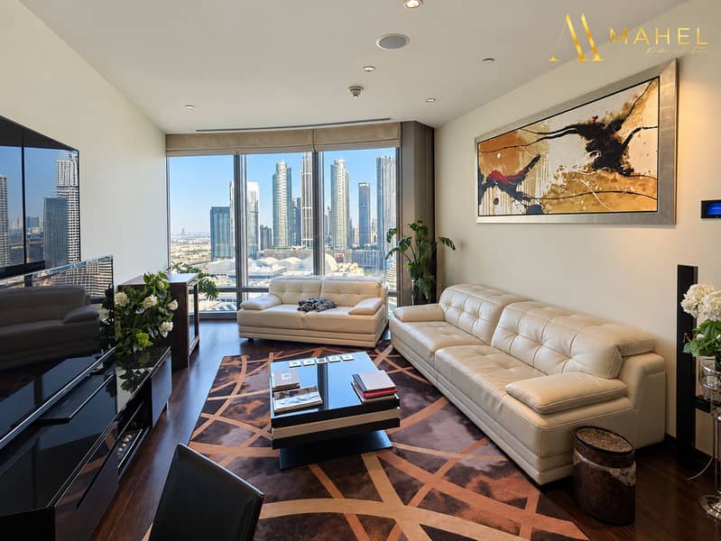 7 Apartment interior with skyline and fountain views-5. png