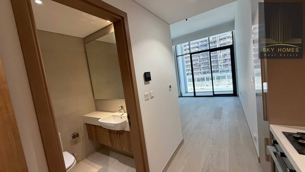 Brand new spacious studio available in beach front tower with all facilities