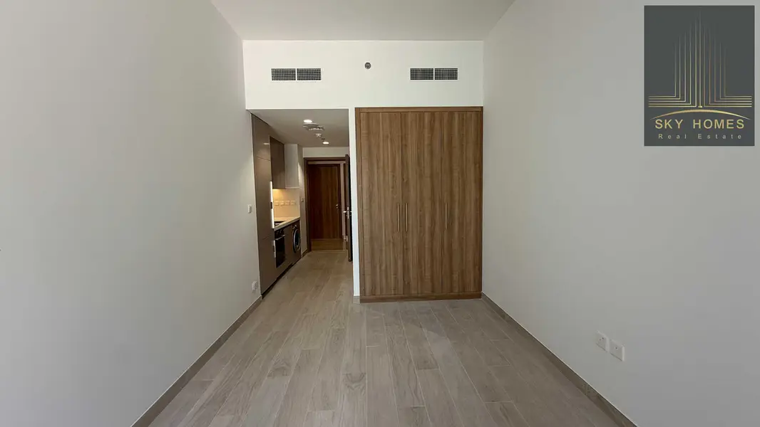 Brand new spacious studio available in beach front tower with all facilities