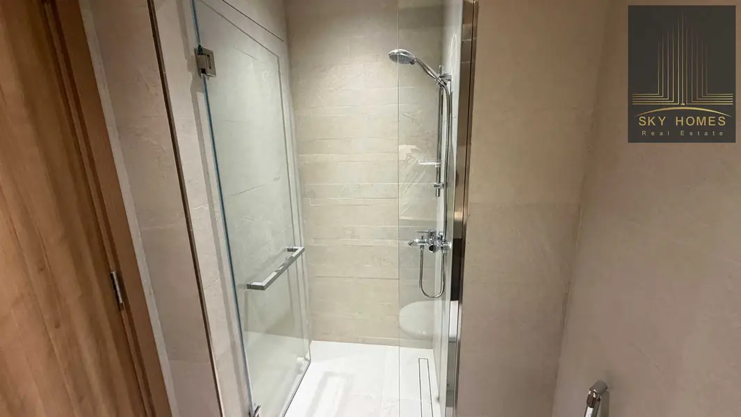 Brand new spacious studio available in beach front tower with all facilities