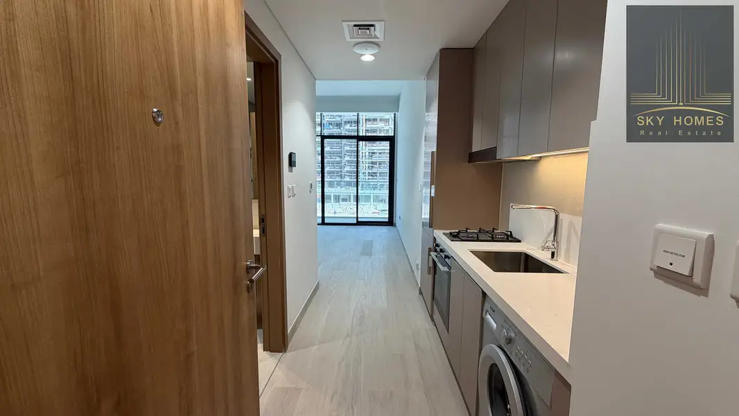 Brand new spacious studio available in beach front tower with all facilities