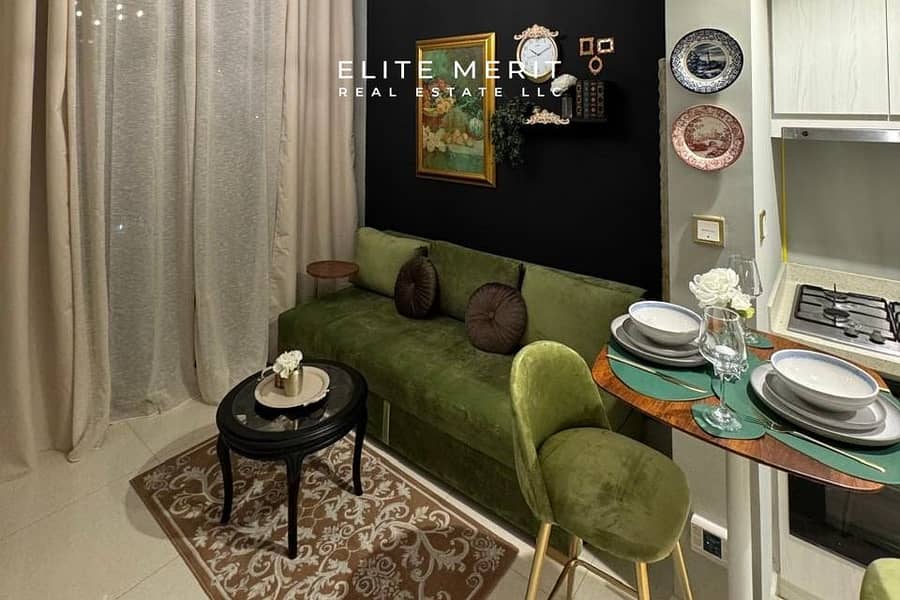 Upgraded Interior | Fully Furnished | Vacant Now