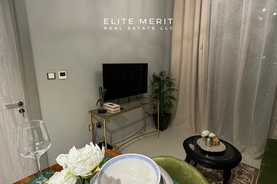 Upgraded Interior | Fully Furnished | Vacant Now