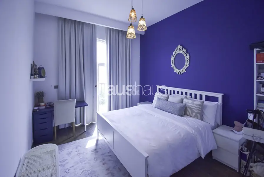 Spacious 5-Bed Villa with Private Garden | Casa Fa