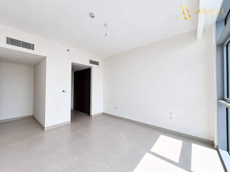 6 Bright, Faithfully Preserved Bathroom Interior-1. png