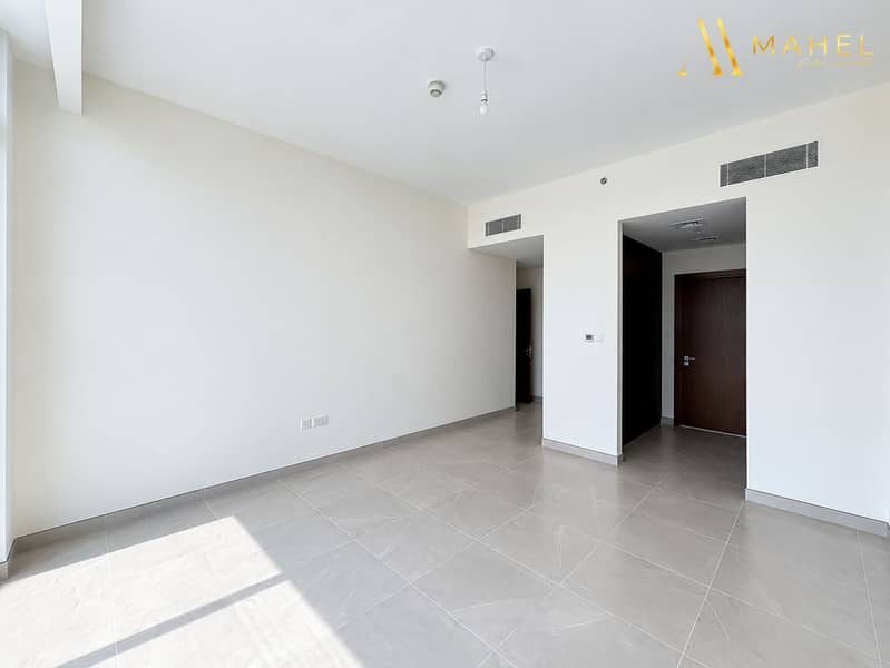 8 Bright apartment with canal views-20. png