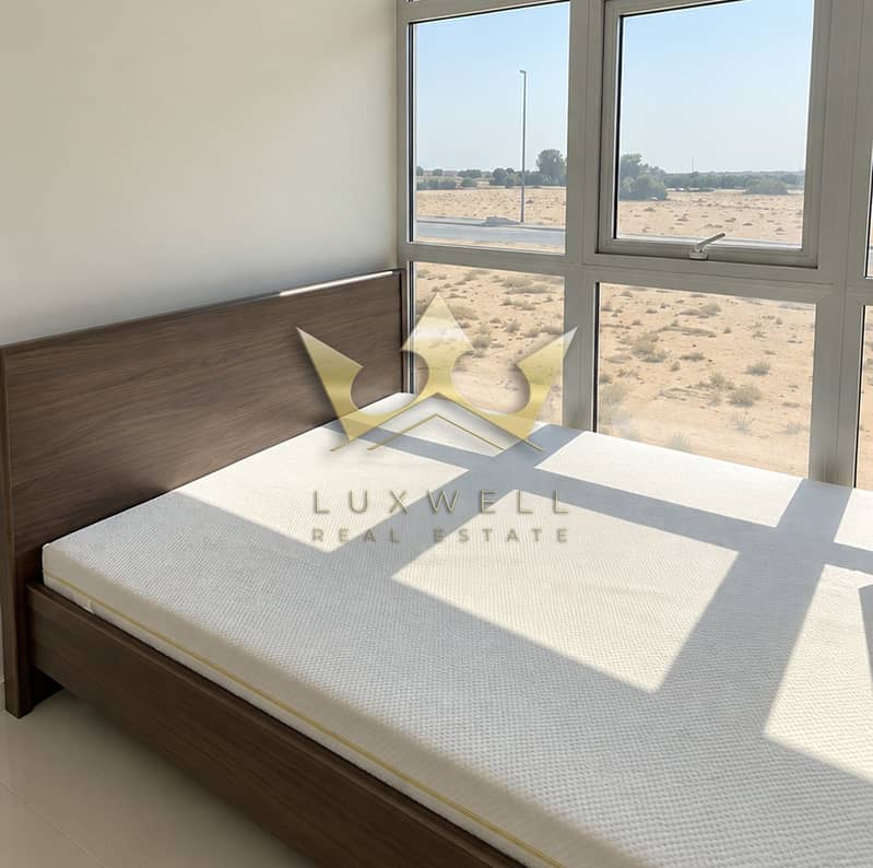 10 Sunlit Minimalist Bedroom Retreat. png