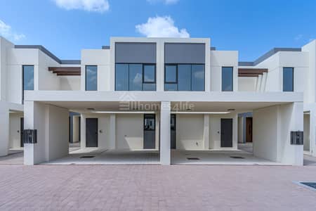 3 Bedroom Townhouse for Sale in Town Square, Dubai - Single row | vacant | Multiple options