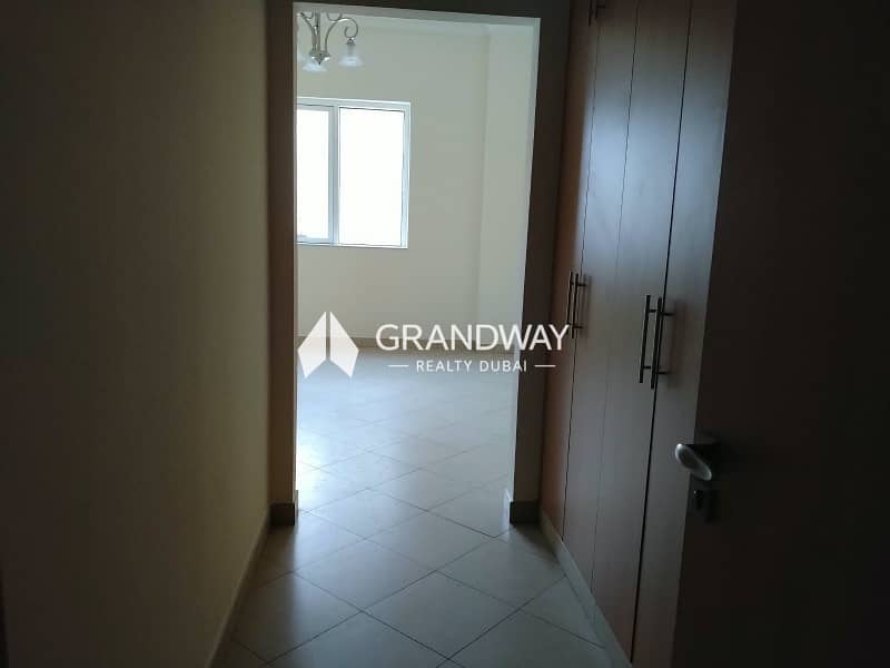 6 Spacious 2 BR Apartment I Balcony View I JVC — photo 6