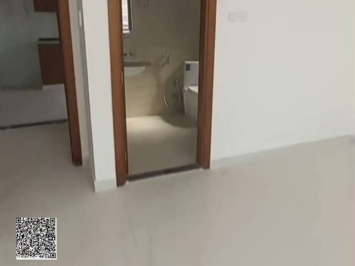8 fb4ff960-160d-42ab-bfa6-4da1b1c2b4c8. jpg