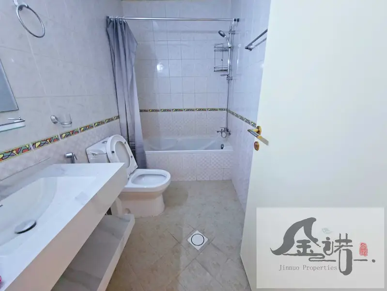 AMAZING LOCATION | FAMILY COMMUNITY | VACANT VILLA