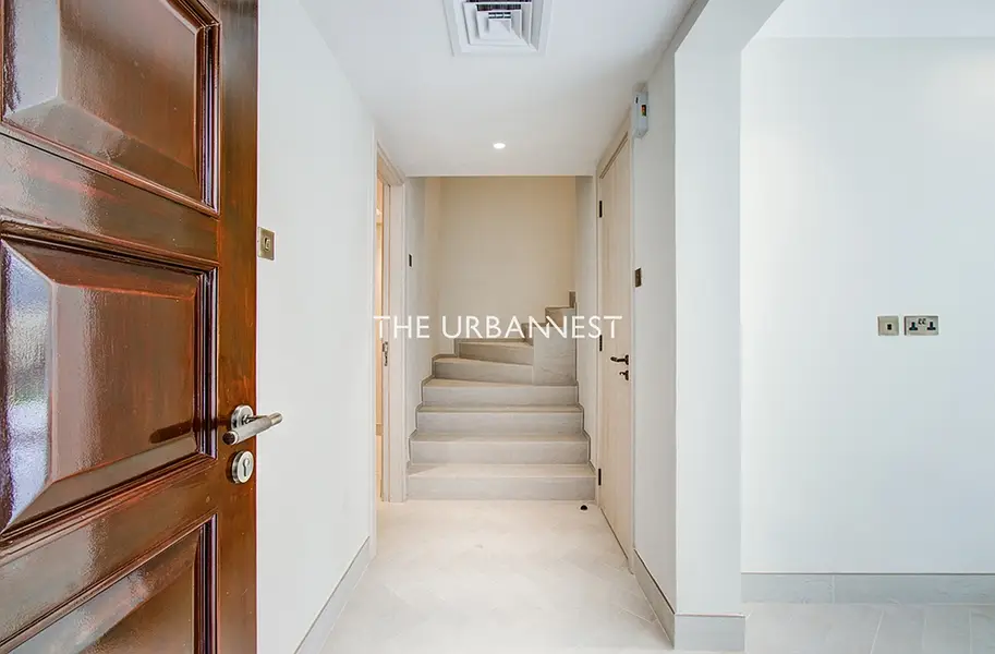Fully Upgraded | Extended | 3 Bedrooms | Vacant