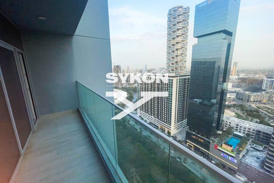 Closed Kitchen | High Floor | Park View Apartment Closed Kitchen | High Floor | Park View Apartment