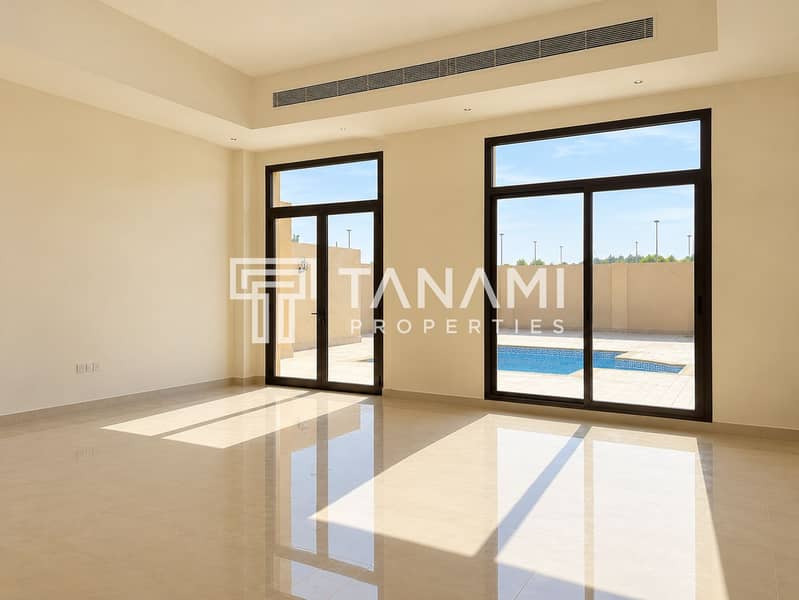 4 Sunlit Modern Room Overlooking Pool. png