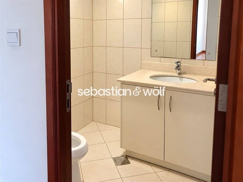 11 11_bathroom_vanity. jpg