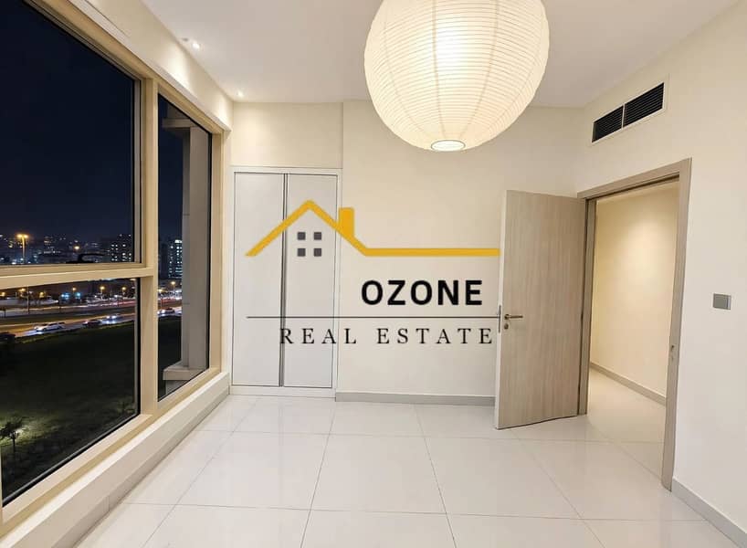 14 93537. jpg
