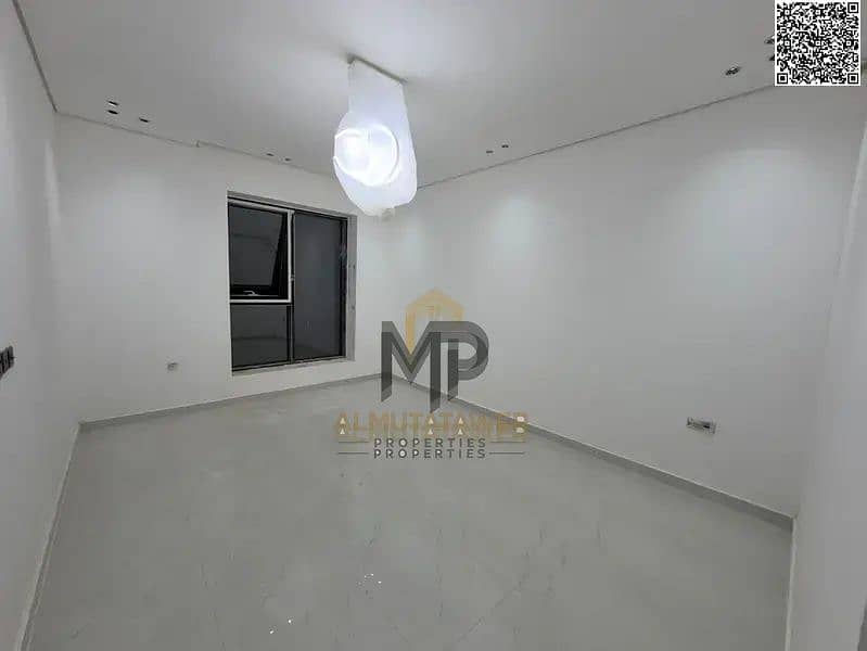 8 batch_872810290-800x600. webp