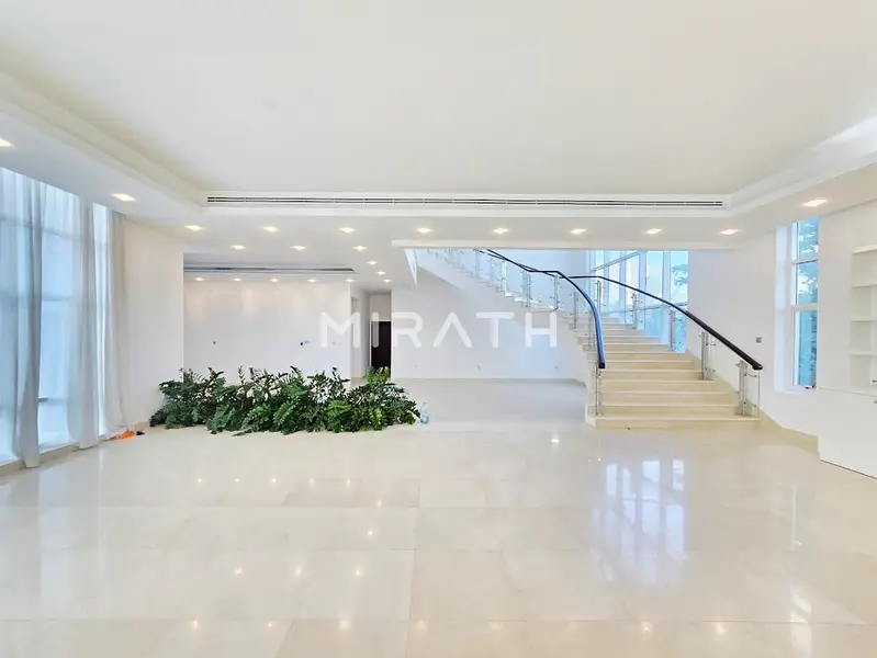 EXCLUSIVE MODERN VILLA IN PRESTIGIOUS LOCATION