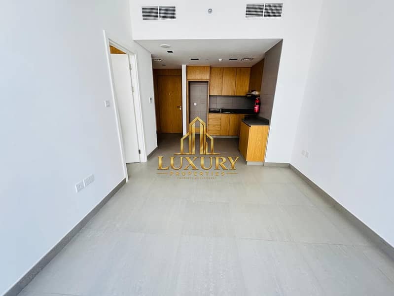 11 Spacious 1 BHK for Rent in Al Mamsha, Sharjah – 4 Cheques | AED 39,990/Year