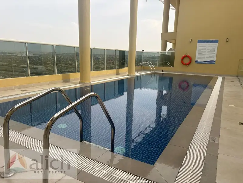 Unoccupied Unit | Middle Floor | Ideal Location