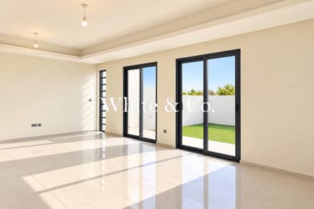 5 Bedroom Townhouse for Rent in DAMAC Hills 2 (Akoya by DAMAC), Dubai - Single Row | Dessert Backing | 5BR+Maids