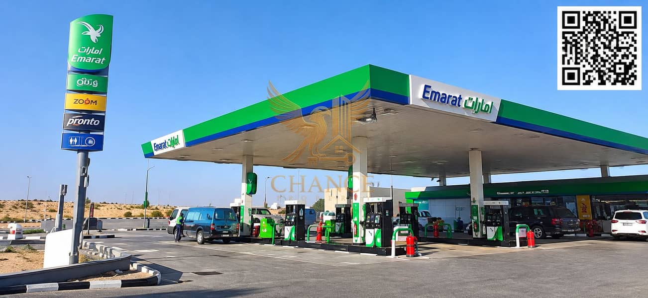 6 Bright Emarat Fuel Station Forecourt. png