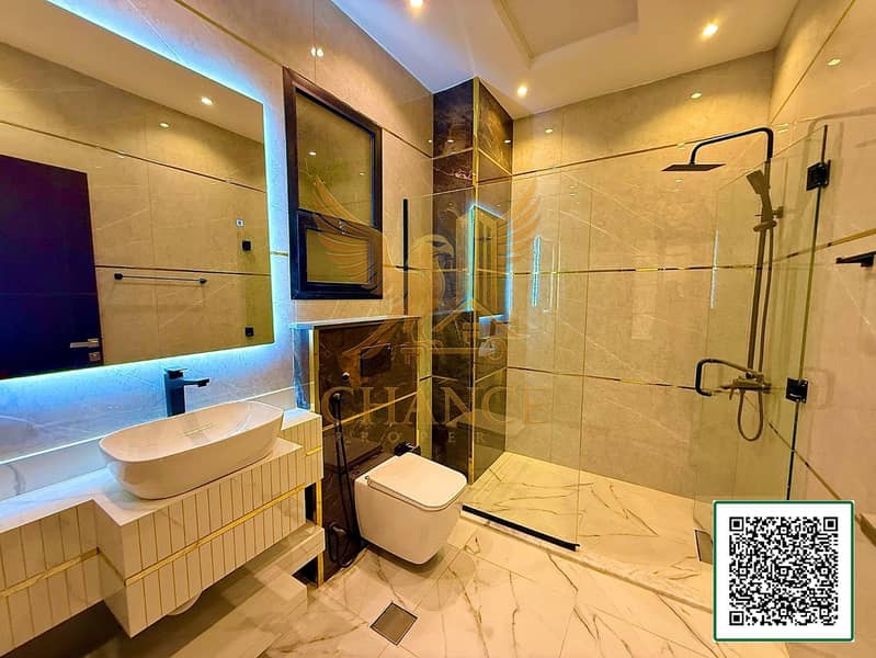 11 07_12019_QR. jpg