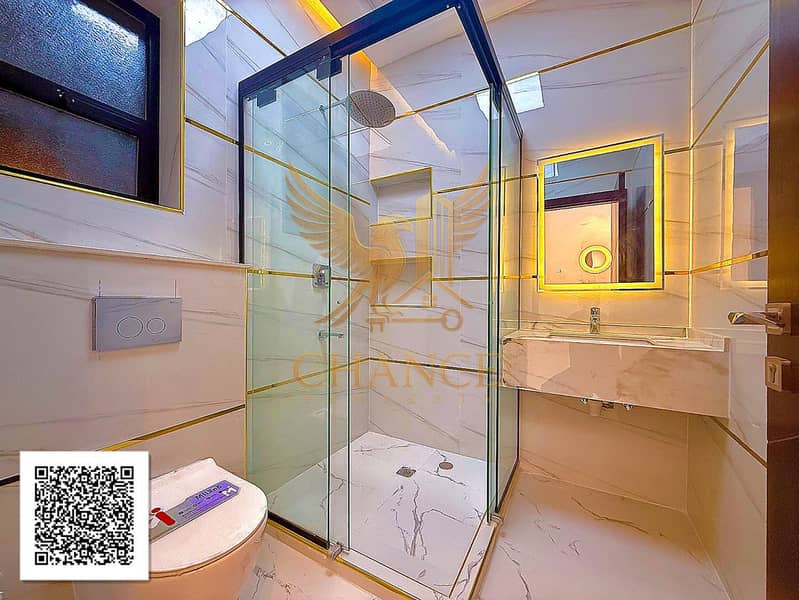 16 Villa_Photo_06_QR. jpg