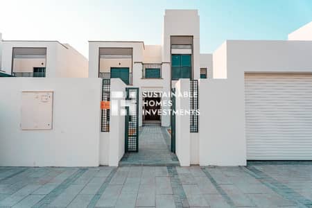 4 Bedroom Villa for Rent in Al Shamkha, Abu Dhabi - WhatsApp Image 2026-01-30 at 11.44. 23 AM. jpeg 4 Bedroom Villa for Rent in Al Shamkha, Abu Dhabi - WhatsApp Image 2026-01-30 at 11.44. 23 AM. jpeg