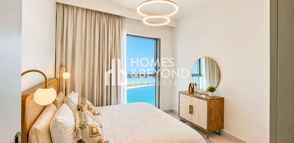 5 Coastal Modern Bedroom Retreat. png