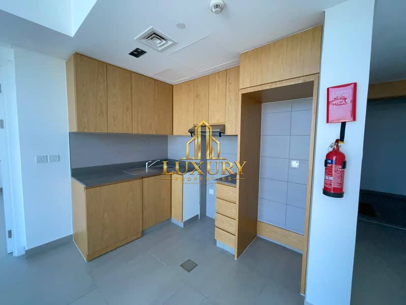 3 Spacious & Airy 1 BHK Apartment | Al Mamsha | Prime Community | 4 cheques | 39999 AED yearly