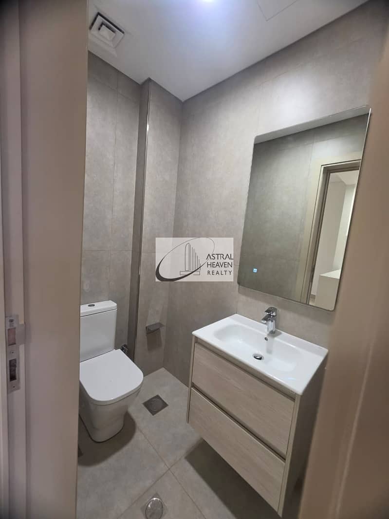 23 WhatsApp Image 2026-10-03 at 5.28. 04 PM. jpeg
