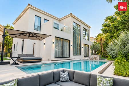 5 Bedroom Villa for Sale in Jumeirah Islands, Dubai - Park Backing I Turn Key I Renovated I 5 Bedrooms