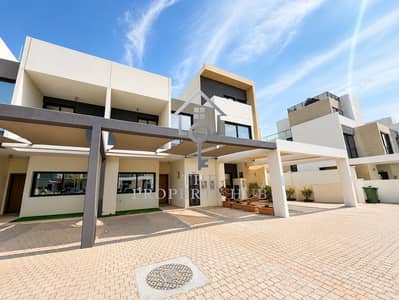 Townhouse de 3 chambres à à louer à Al Muntazah, Abu Dhabi - Sunlit Modern Townhouse Courtyard. png Townhouse de 3 chambres à à louer à Al Muntazah, Abu Dhabi - Sunlit Modern Townhouse Courtyard. png