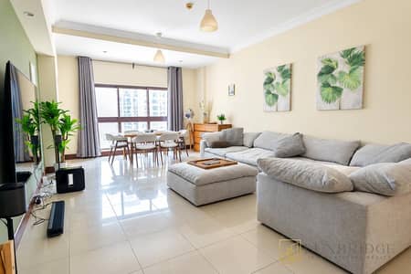 2 Bedroom Apartment for Sale in Palm Jumeirah, Dubai - Large 2BR | Vacant on Transfer | Partial Sea View