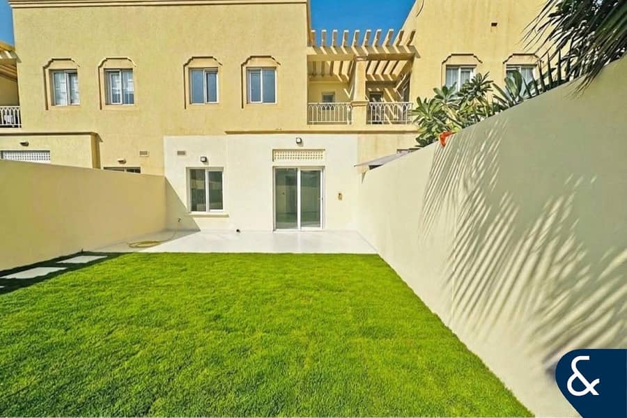 Upgraded 4M | Single Row | Close to Pool Upgraded 4M | Single Row | Close to Pool