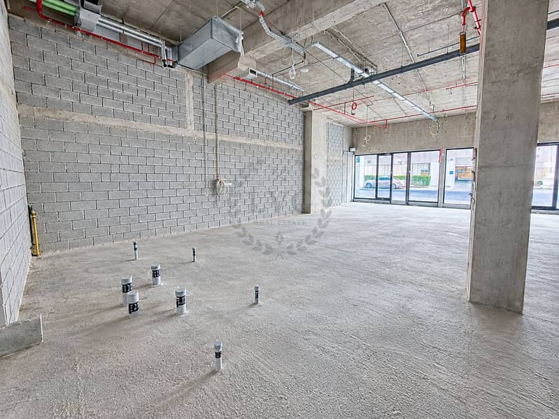 5 Unfinished Industrial Retail Interior. png