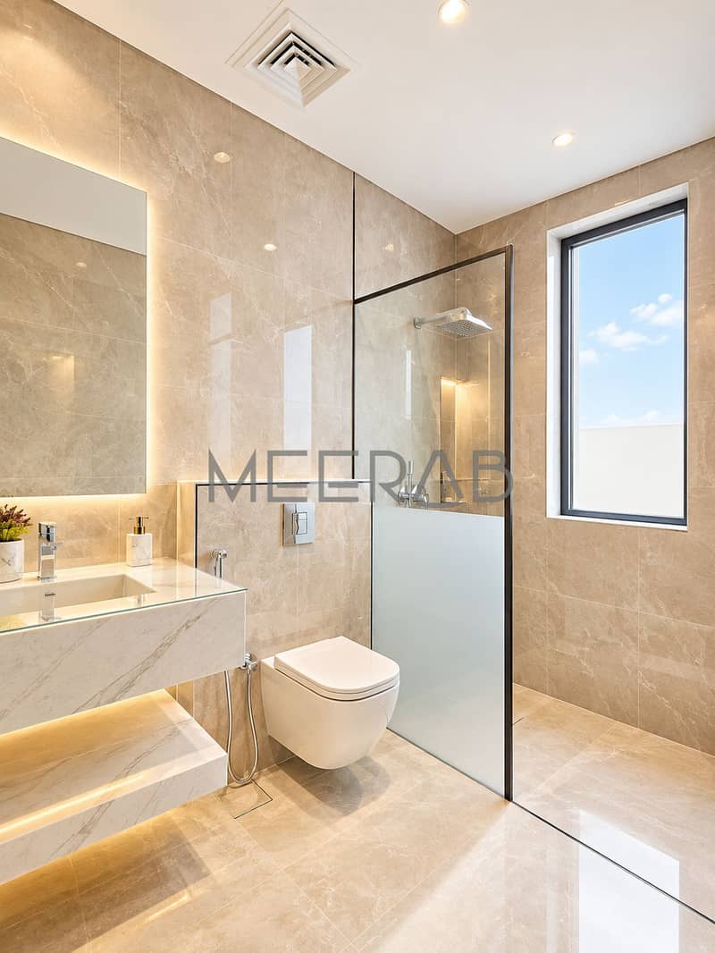 10 Modern Marble Bathroom Retreat. png