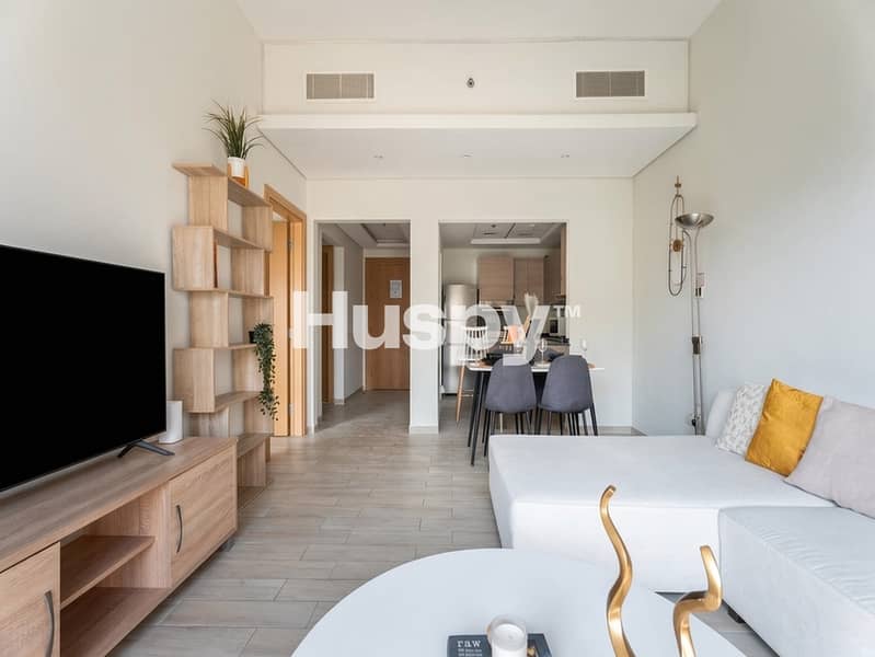 Vacant | Pool View | Fully Furnished Vacant | Pool View | Fully Furnished